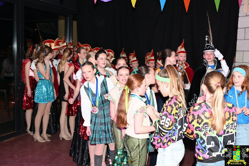 ../Images/Jeugddisco Glow in the Dark 006.jpg